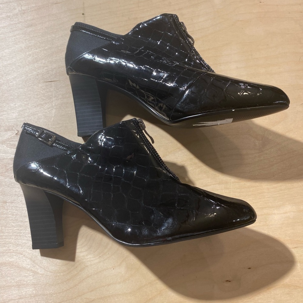 Proxy Square Heel Loafer 9 1/2 W (KU)